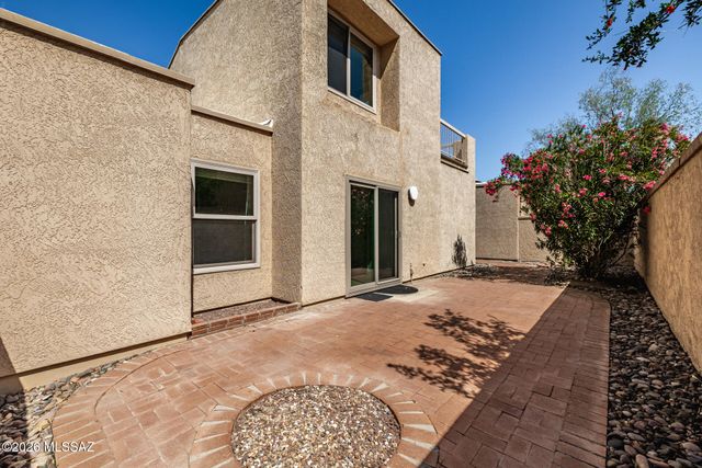 3160 N Brittlebush Lane, Tucson, AZ 85712