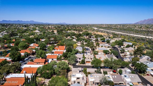 3160 N Brittlebush Lane, Tucson, AZ 85712