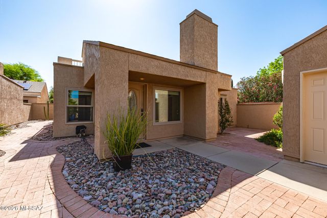 3160 N Brittlebush Lane, Tucson, AZ 85712