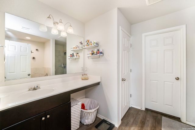 9019 Halbert Falls, San Antonio, TX 78245