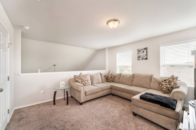 9019 Halbert Falls, San Antonio, TX 78245