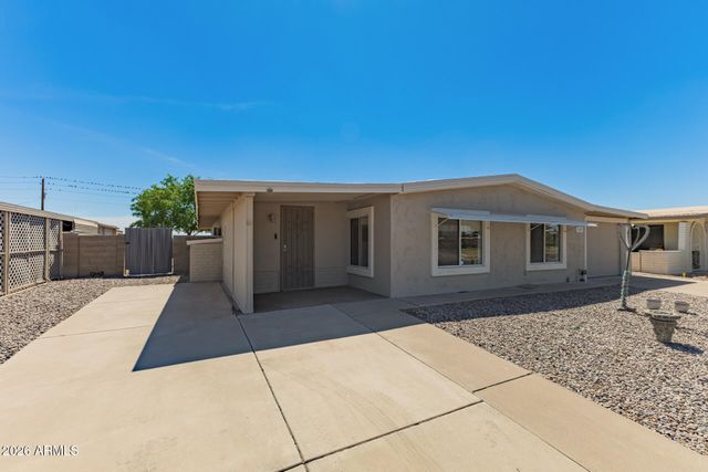 9205 E SUN LAKES Boulevard, Sun Lakes, AZ 85248