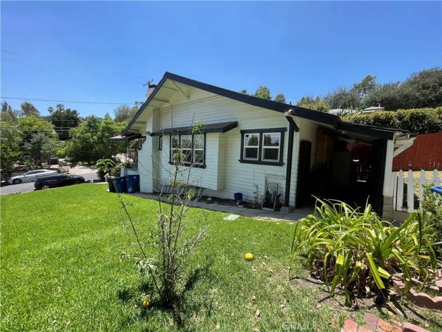 5903 Tipton, Los Angeles, CA 90042