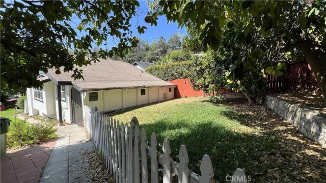 5903 Tipton, Los Angeles, CA 90042