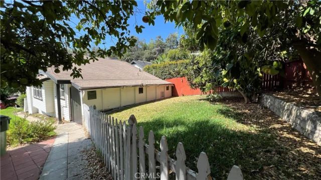 5903 Tipton, Los Angeles, CA 90042