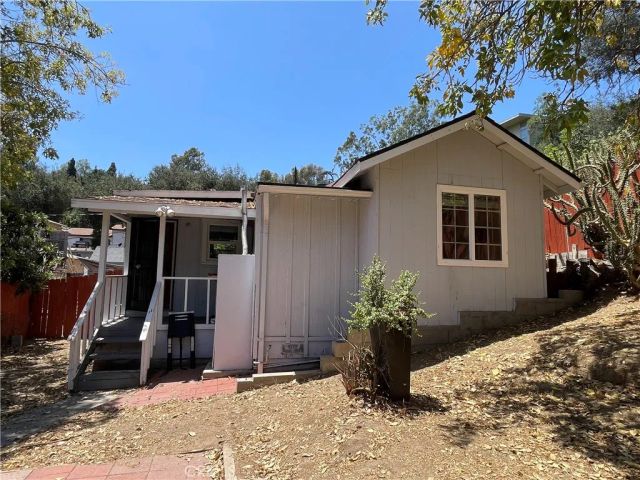 5903 Tipton, Los Angeles, CA 90042