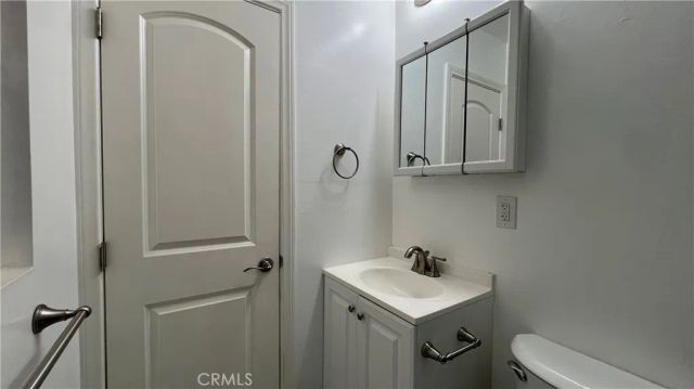 5903 Tipton, Los Angeles, CA 90042