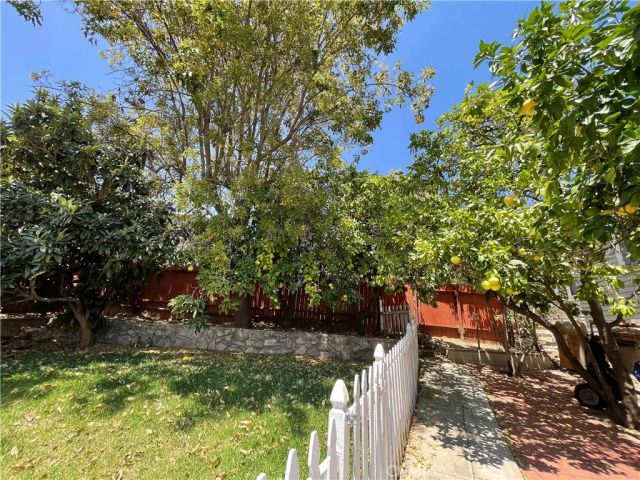 5903 Tipton, Los Angeles, CA 90042