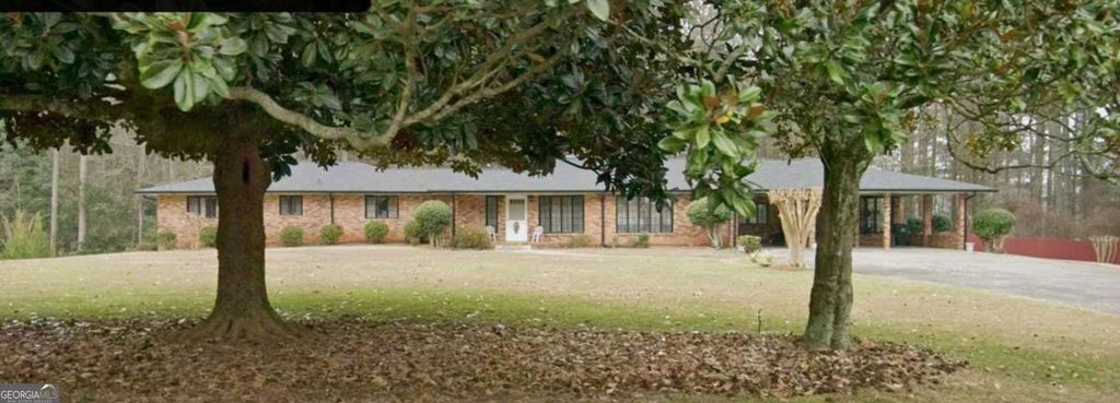 4671 Dogwood Dr, Acworth, GA 30101