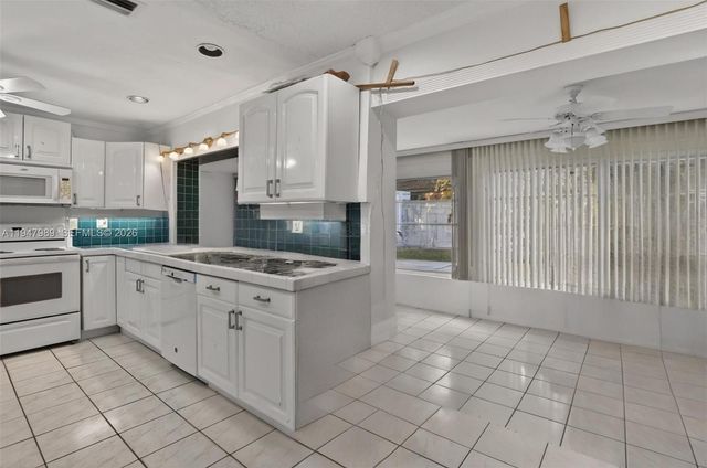 2299 NW 73rd Ave, Sunrise, FL 33313