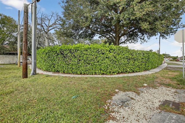 2299 NW 73rd Ave, Sunrise, FL 33313