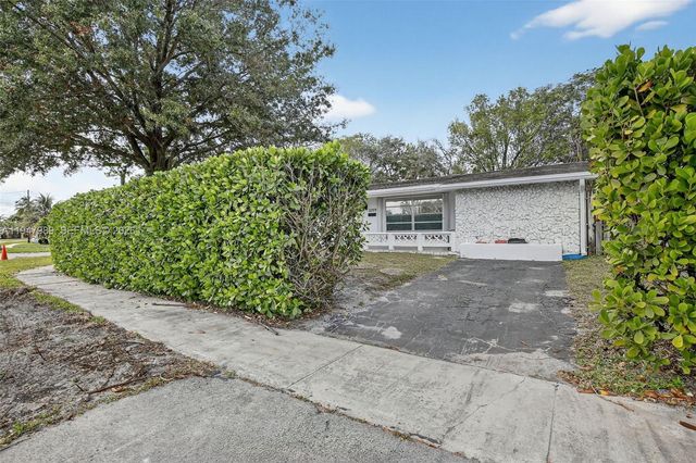 2299 NW 73rd Ave, Sunrise, FL 33313