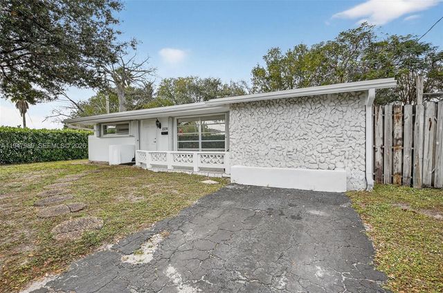 2299 NW 73rd Ave, Sunrise, FL 33313