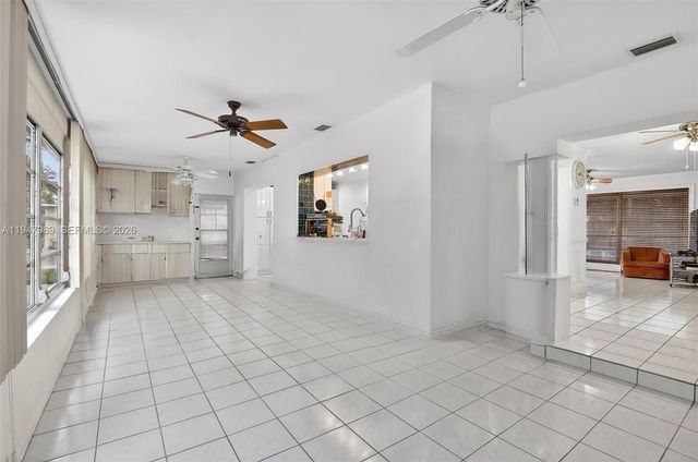 2299 NW 73rd Ave, Sunrise, FL 33313