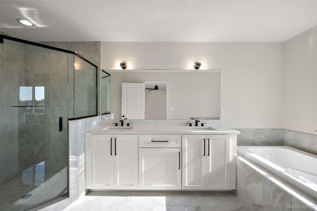 18894 Via Firenze Drive, Macomb Township, MI 48044