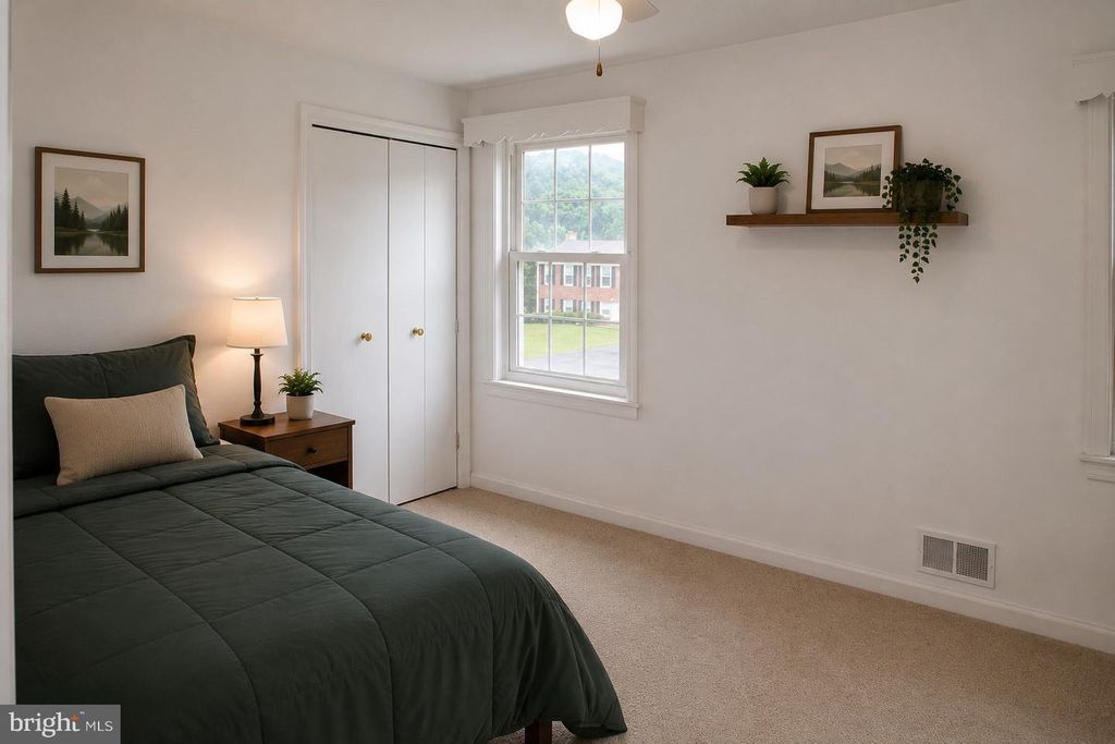 Image 32 of property listing at 1389 REDWOOD CIR, La Plata, MD 20646