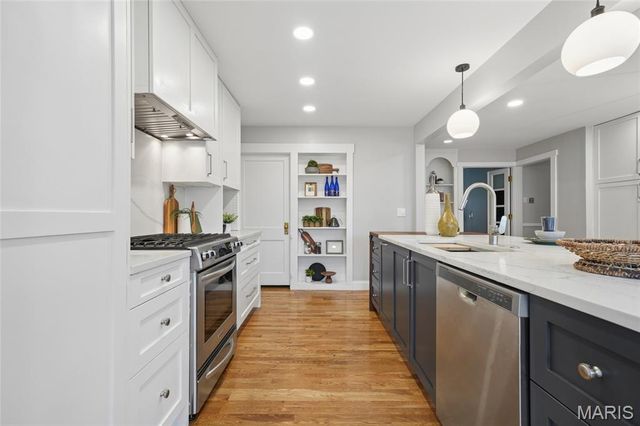 1612 Dougherty Ferry Road, Kirkwood, MO 63122