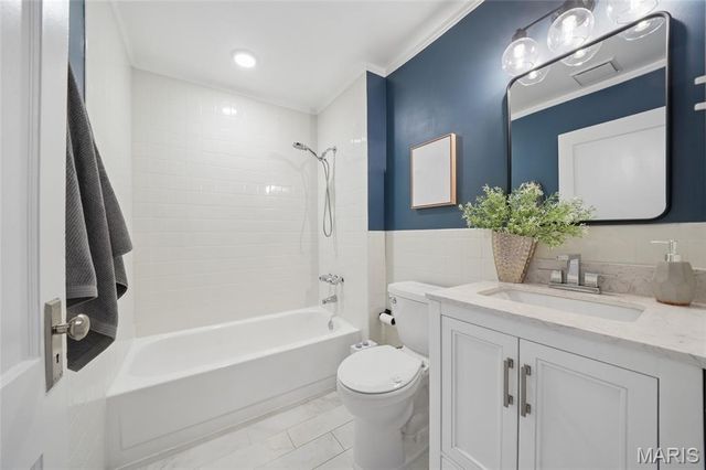 1612 Dougherty Ferry Road, Kirkwood, MO 63122