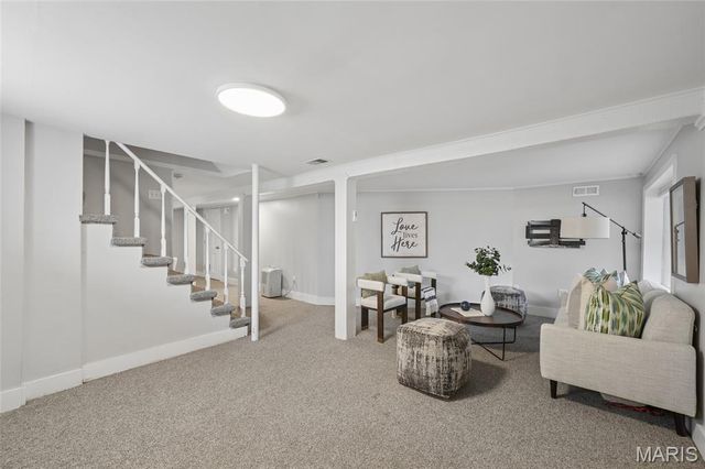 1612 Dougherty Ferry Road, Kirkwood, MO 63122