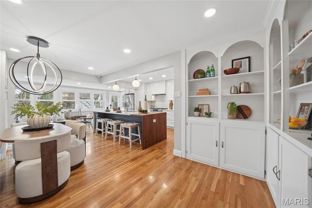 1612 Dougherty Ferry Road, Kirkwood, MO 63122