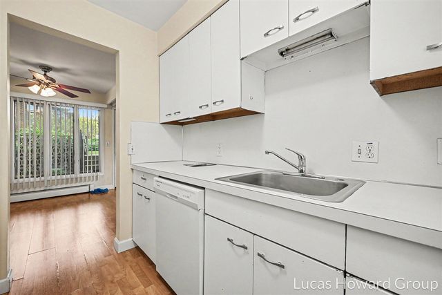 815 S Despelder Street 5, Grand Haven, MI 49417