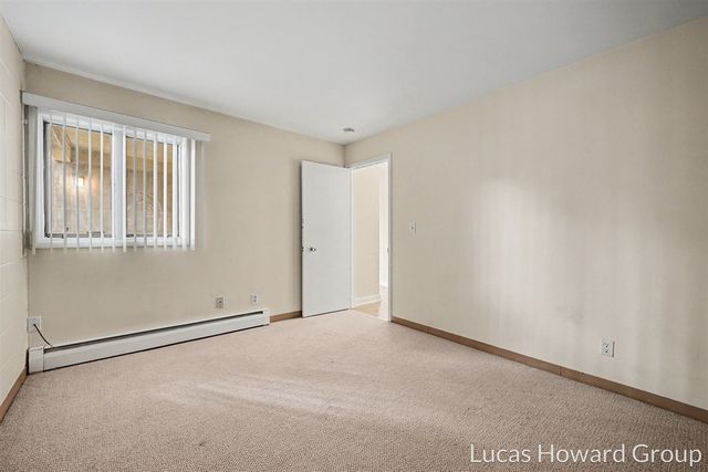 815 S Despelder Street 5, Grand Haven, MI 49417