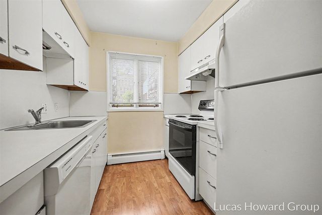 815 S Despelder Street 5, Grand Haven, MI 49417