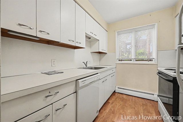 815 S Despelder Street 5, Grand Haven, MI 49417