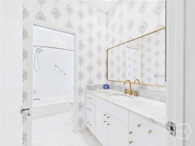 3 Pineside Lane, Savannah, GA 31411
