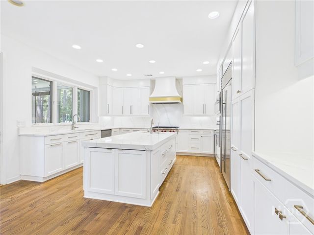 3 Pineside Lane, Savannah, GA 31411
