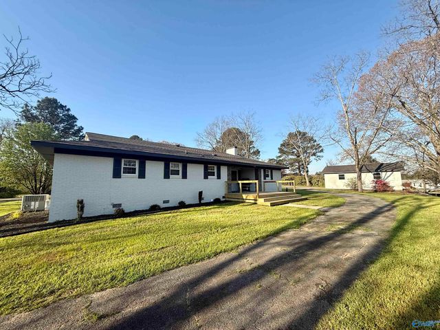 3270 Hall Drive, Southside, AL 35907