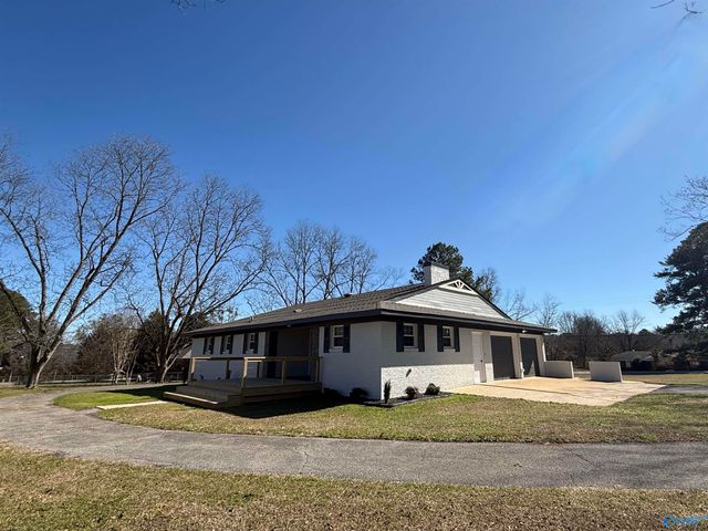 3270 Hall Drive, Southside, AL 35907