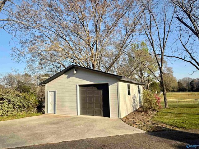 3270 Hall Drive, Southside, AL 35907