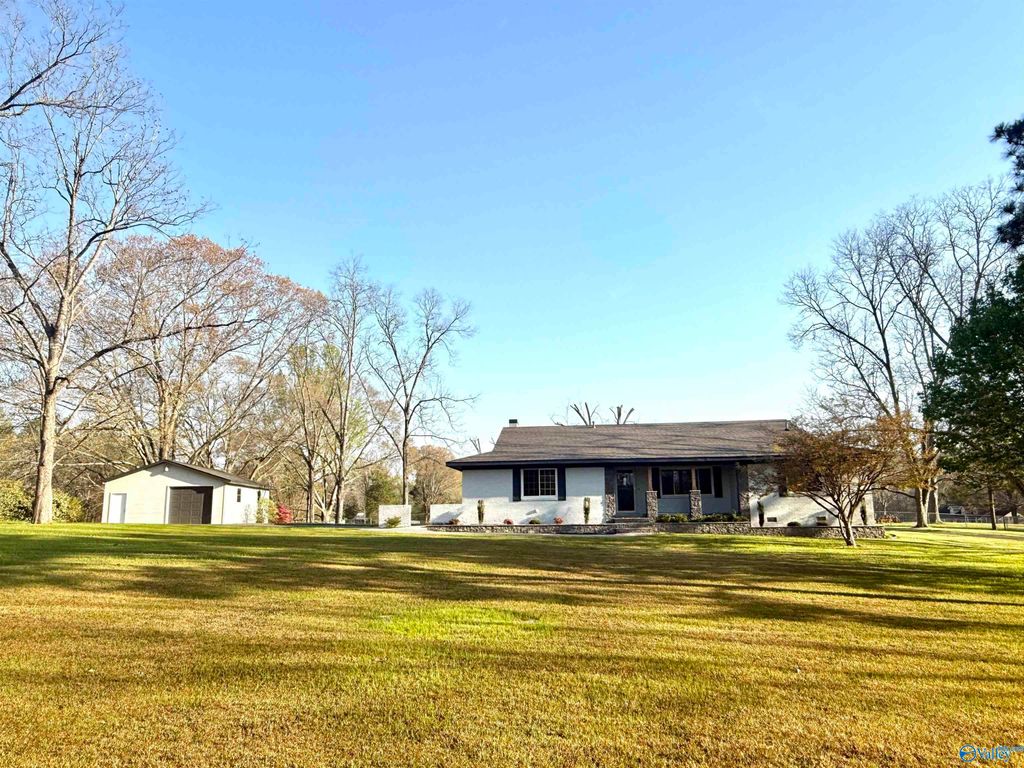 3270 Hall Drive, Southside, AL 35907