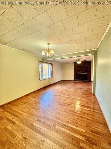 1355 Glenwood Road, Milton, WV 25441