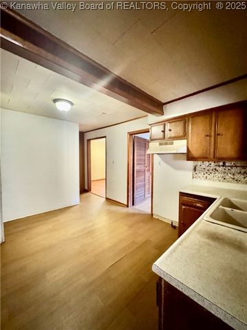 1355 Glenwood Road, Milton, WV 25441