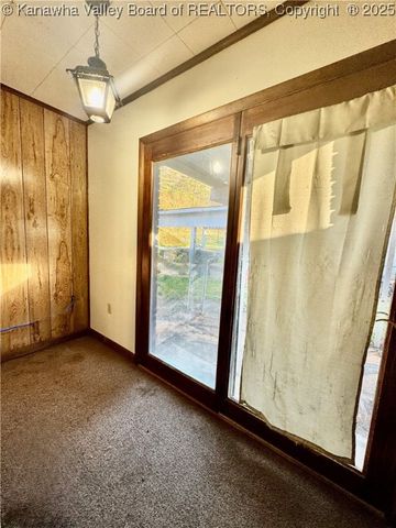 1355 Glenwood Road, Milton, WV 25441