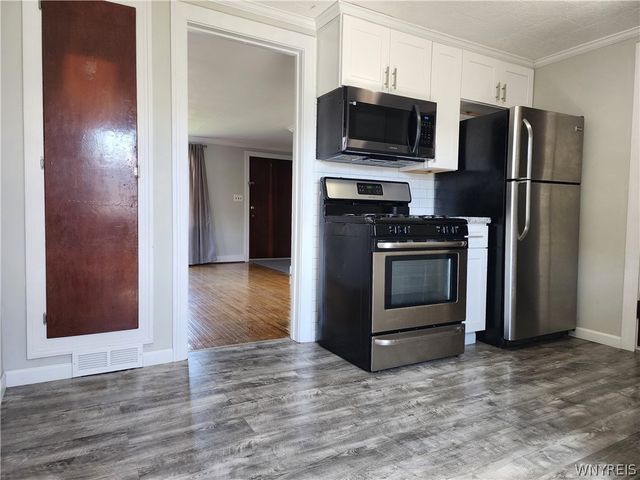 42 Onondaga Avenue, West Seneca, NY 14220