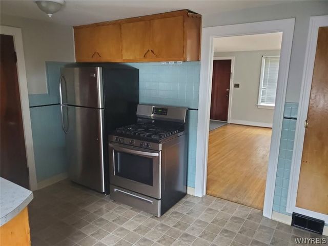 42 Onondaga Avenue, West Seneca, NY 14220