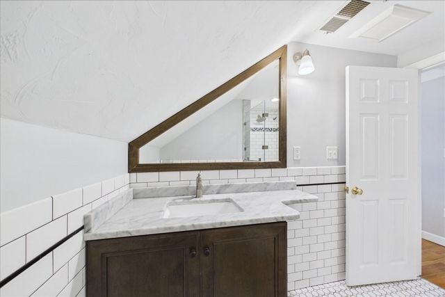 35A. South St. A, Medfield, MA 02052