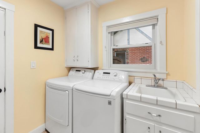 440 Santa Ynez Way, Sacramento, CA 94816