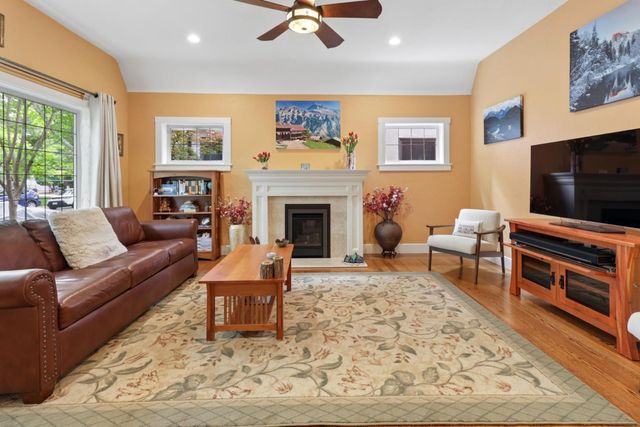 440 Santa Ynez Way, Sacramento, CA 94816