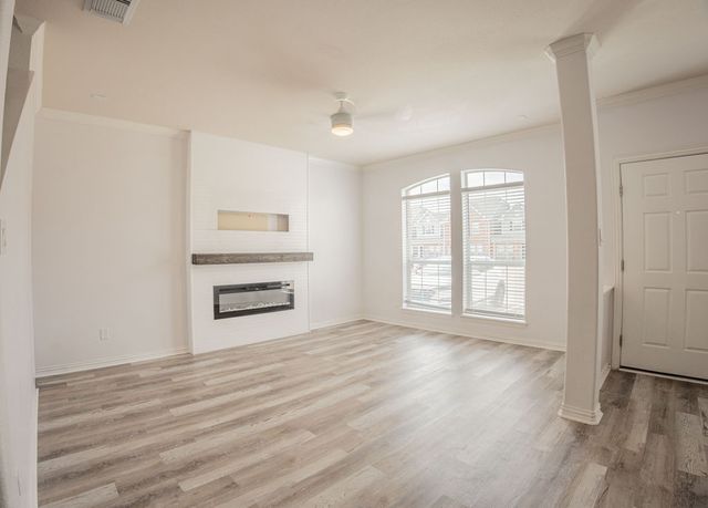 1001 Krenek Tap Road 2502, College Station, TX 77840