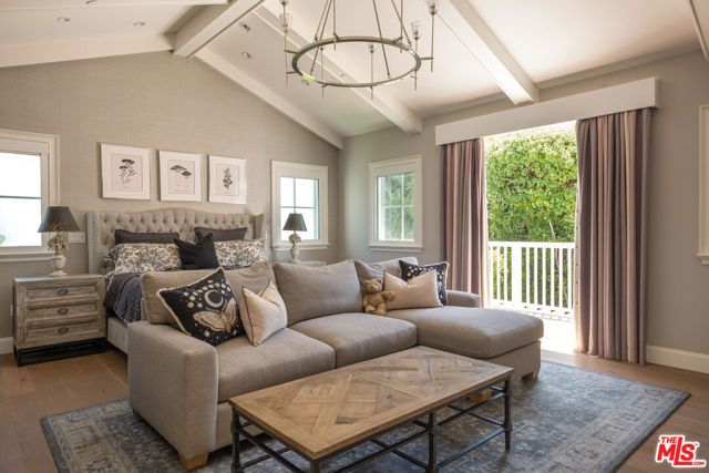 10334 Lorenzo Drive, Los Angeles, CA 90064