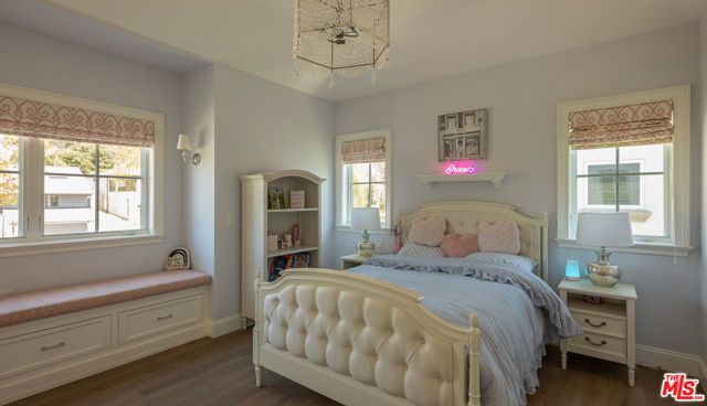 10334 Lorenzo Drive, Los Angeles, CA 90064