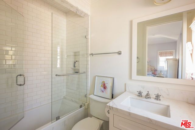10334 Lorenzo Drive, Los Angeles, CA 90064