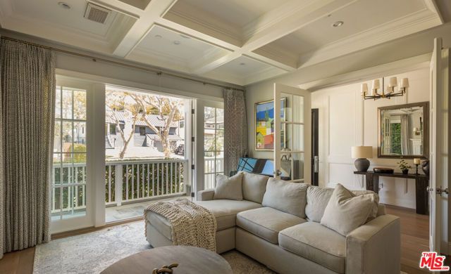 10334 Lorenzo Drive, Los Angeles, CA 90064