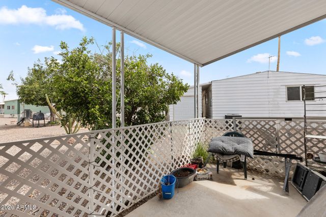 305 S VAL VISTA Drive 243, Mesa, AZ 85204