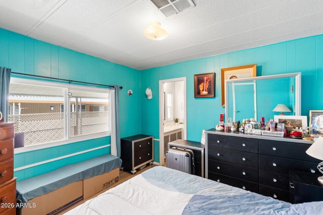 305 S VAL VISTA Drive 243, Mesa, AZ 85204