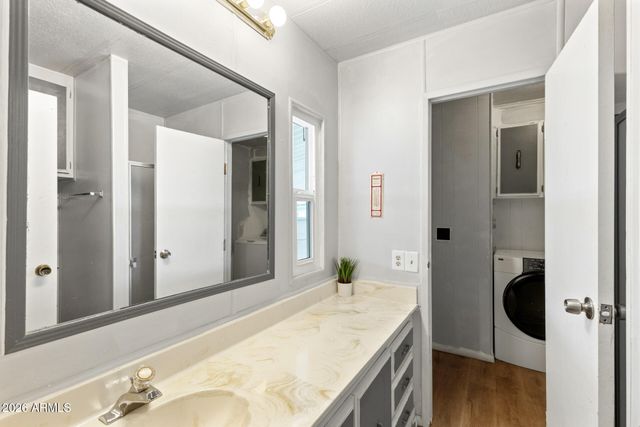 305 S VAL VISTA Drive 243, Mesa, AZ 85204